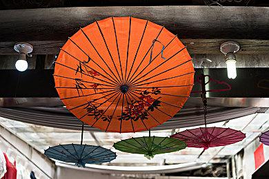 科幻风模拟经营游戏《lower？higher！》Steam页面上线 Q4发售